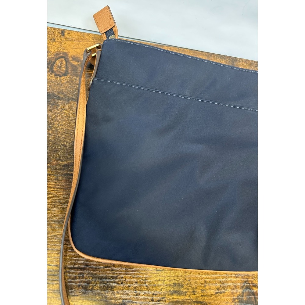 Michael Kors Kelsey Navy Nylon Crossbody Bag Gold Tone Hardware Adjustable Strap - Picture 13 of 15